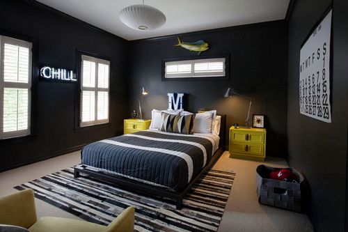 Черная спальня: глянцевая мебель, цветовой дизайн и фото, тона для стен и кровати, стили интерьера, мягкий гарнитур
