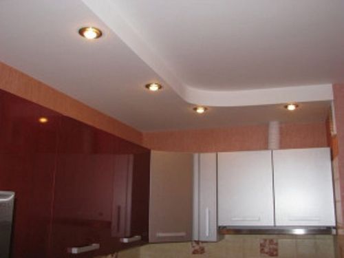 Двойные потолки из гипсокартона в разных помещениях