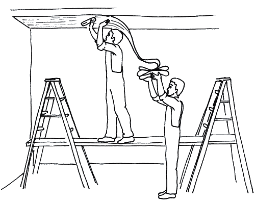 Обои на потолок под покраску: видео-инструкция по монтажу своими руками, фото