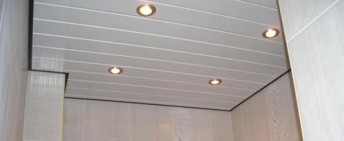 Панельный потолок в ванной - преимущества и порядок монтажа