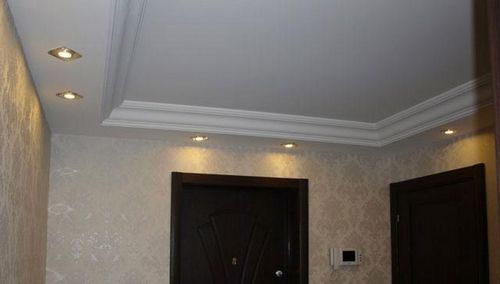 Потолок в коридоре: какой дизайн выбрать, как сделать из гипсокартона, примеры на фото и видео