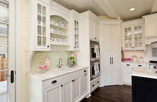 Шкаф на кухню для посуды: фото, навесной, посудный, полки, узкий для сушки, напольные, хранение, угловой, посудосушилка, комод, видео