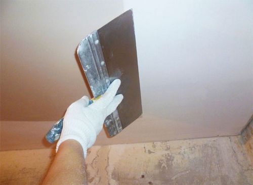 Шпатлевка потолка своими руками, как правильно подготовить поверхность, какой вид шпатлевки выбрать, подробное фото и видео