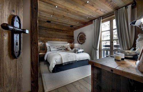 Спальни в кантри стиле: фото дизайна интерьера, маленькая в деревянном доме, видео как своими руками