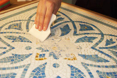 Столешница из мозаики: выбор материала и особенности создания своими руками