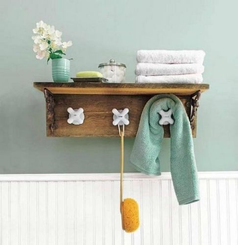 Вешалка для полотенец в ванную: настенная в комнату для белья, держатель своими руками, как сделать крючки