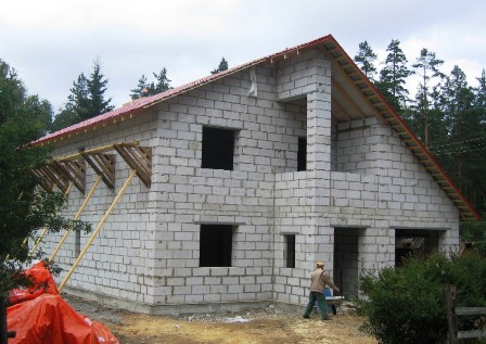 Дом из шлакоблока своими руками - этапы строительства