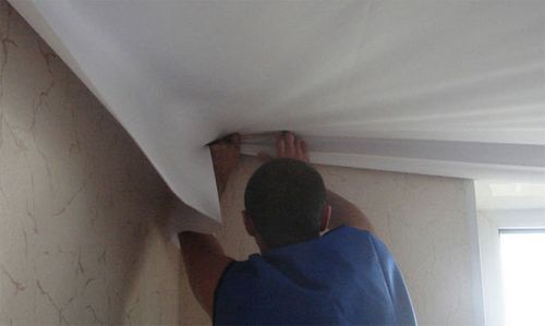 Как натянуть тканевый потолок своими руками, правильно сделать монтаж, какой материал выбрать, фото и видео примеры