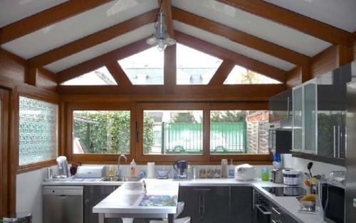Как утеплить потолок в летней кухне?