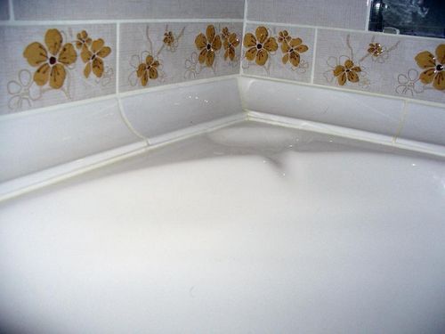 Керамический бордюр для ванной: уголок на плитку для ванны, кафельная угловая комната и обрамление, окантовка угла