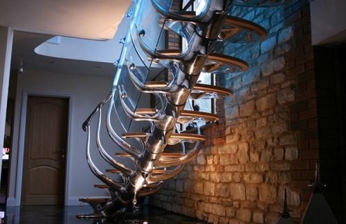 Лестница на мансарду. Фото