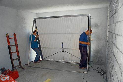 Монтаж секционных гаражных ворот своими руками
