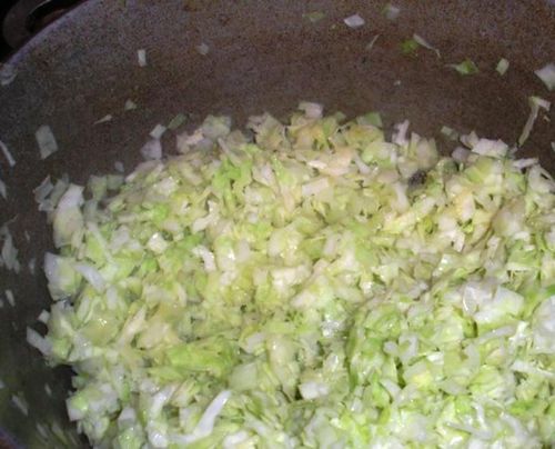 Оладьи на кефире с капустой: капустные оладушки, рецепт с фото