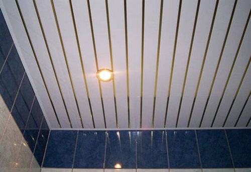 Панели на потолок в ванной комнате, преимущества пвх, подробное фото и видео