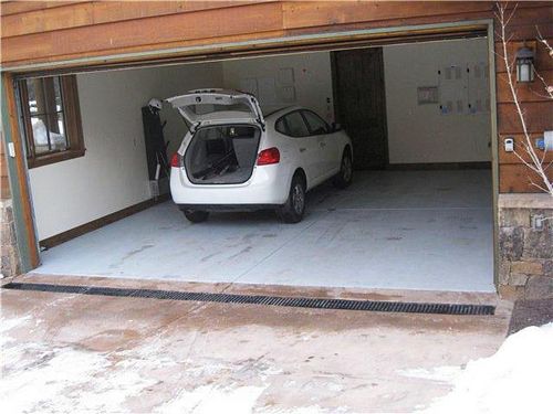 Пол в гараже: что лучше и какие сделать, чем покрыть бетон, земляной наливной ремонт, дешевый линолеум