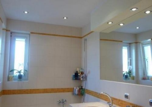 Потолок из гипсокартона в ванной - варианты дизайна, плюсы и минусы