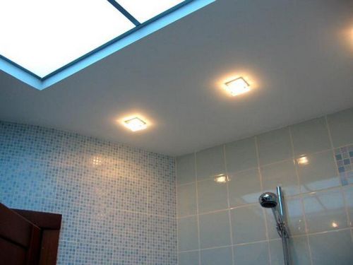 Потолок из гипсокартона в ванной - варианты дизайна, плюсы и минусы