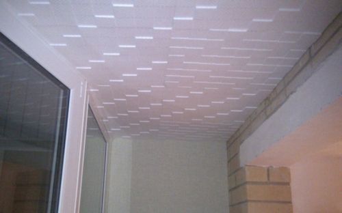 Потолок на лоджии - из чего сделать?