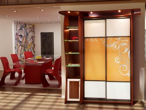 Шкафы-купе фото дизайн в гостиную: во всю стену, оформление дверей в интерьере, большой и стильный, красивый шкаф