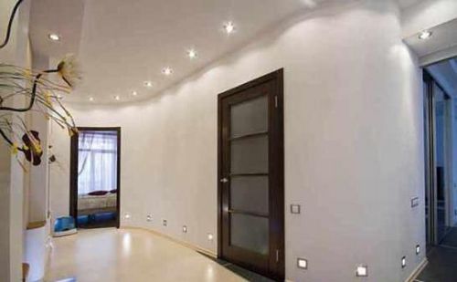 Светильники в коридор под натяжные потолки - правила выбора и фото вариантов