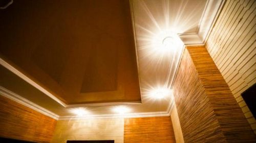 Светильники в коридор под натяжные потолки - правила выбора и фото вариантов