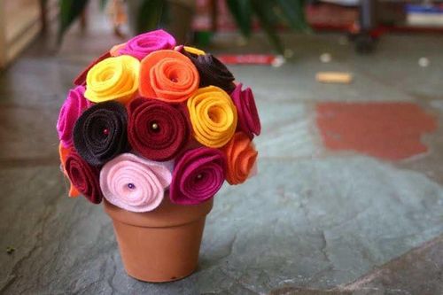 Топиарий из фетра: своими руками мастер-класс, фото цветов, как сделать пошагово, розы, МК из лент и органзы, сизаля флористического, видео