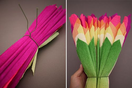 Цветы из гофрированной бумаги своими руками и конфет.