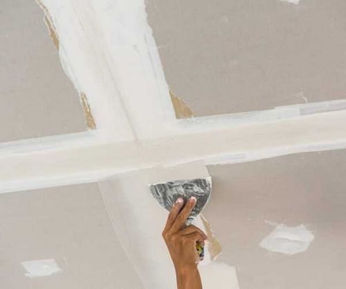 Как покрасить потолок водоэмульсионной краской по старой краске