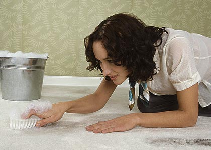 Некоторые способы чистки ковролина в домашних условиях