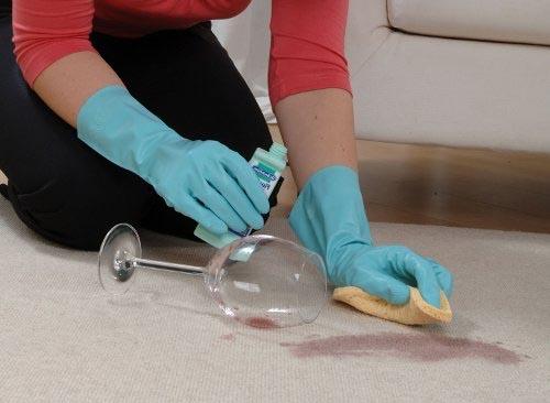 Некоторые способы чистки ковролина в домашних условиях