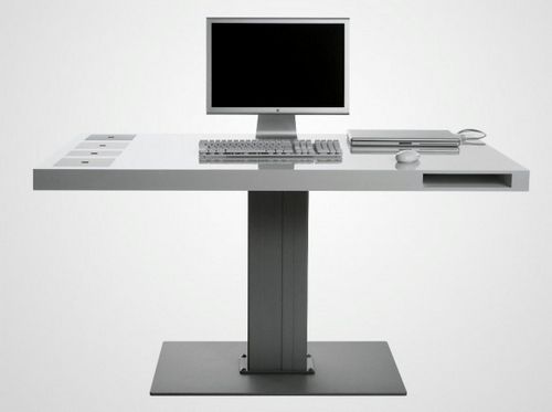 Подборка современных компьютерных столов