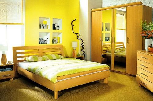 Желтые обои: особенности использования, сочетания и оформления комнат