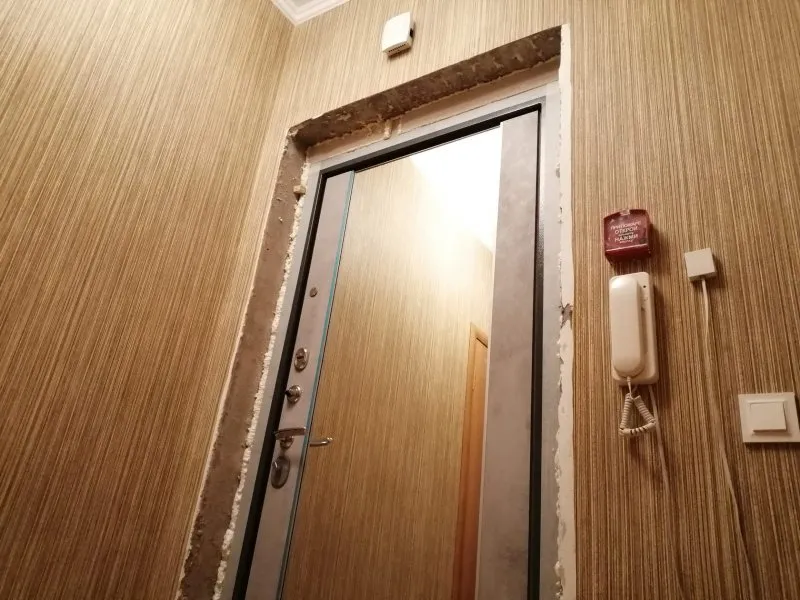 Дверь в квартиру