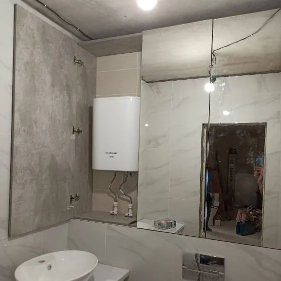 Туалетный шкафчик с зеркалом под бойлер