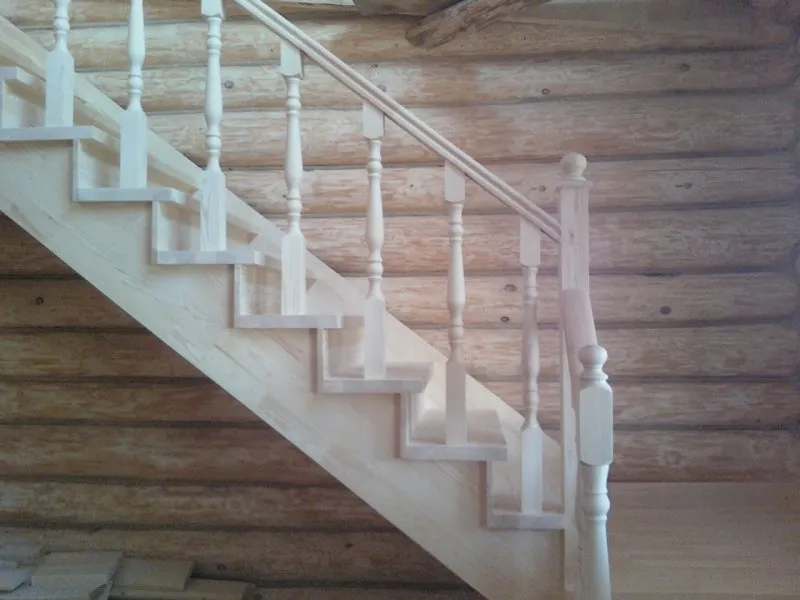 Деревянные лестницы в Детинце