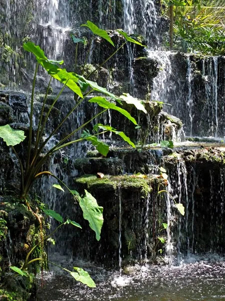 искусственный водопад фото