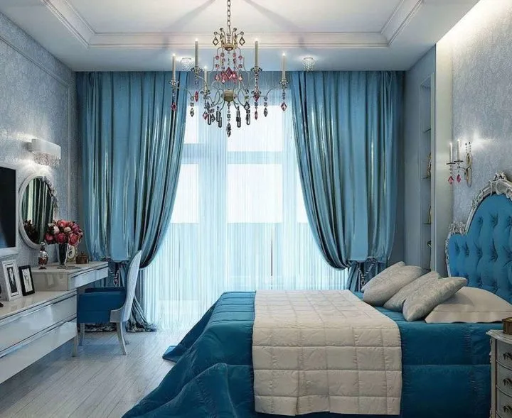 Голубой цвет в классической спальне